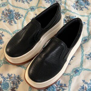 Black Platform Sneaker Slip-on